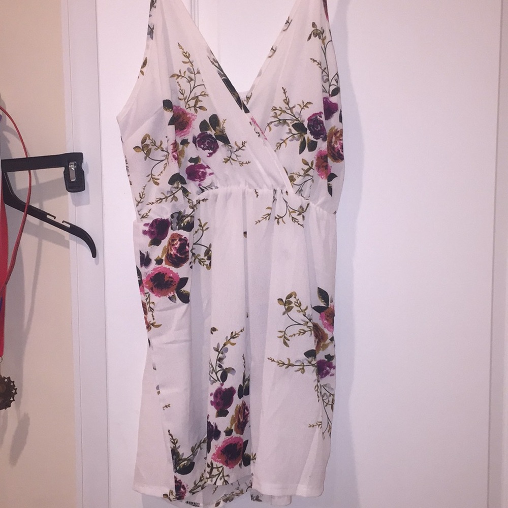 ⚠️SOLD⚠️ 💓💓Floral Romper from ROMWE